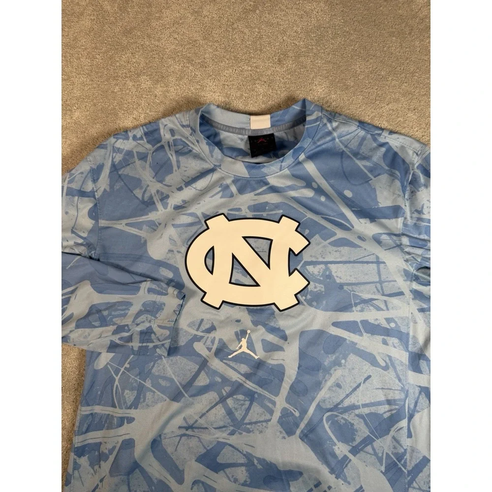 Nike Air Jordan UNC North Carolina Tar Heels Blue L/S Abstract Shirt Mens Medium